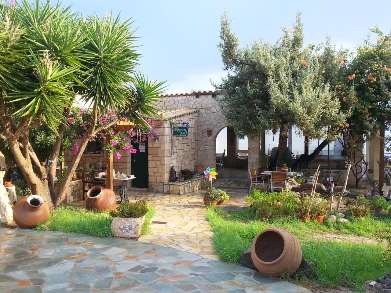 Irides Aparthotel Souvala Exterior photo