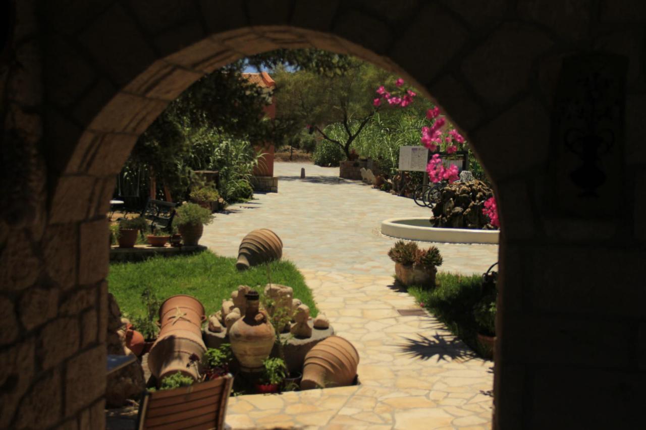 Irides Aparthotel Souvala Exterior photo