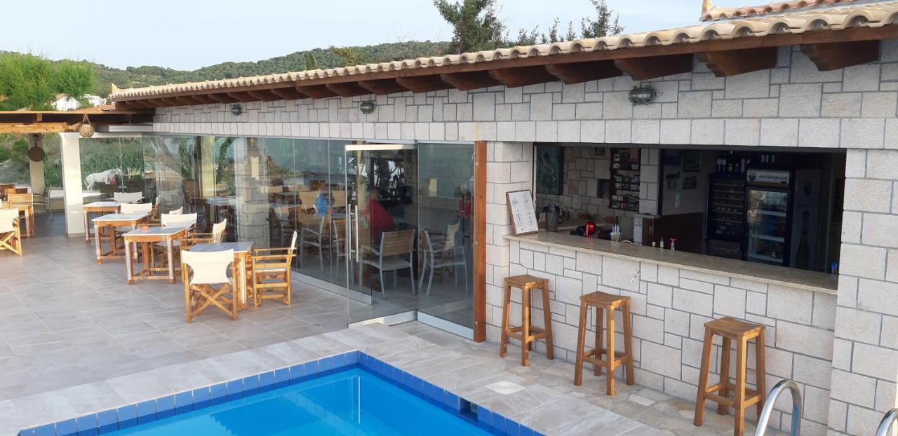 Irides Aparthotel Souvala Exterior photo